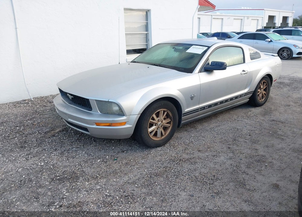 2009 FORD MUSTANG V6 VIN: 1ZVHT80N895113700
