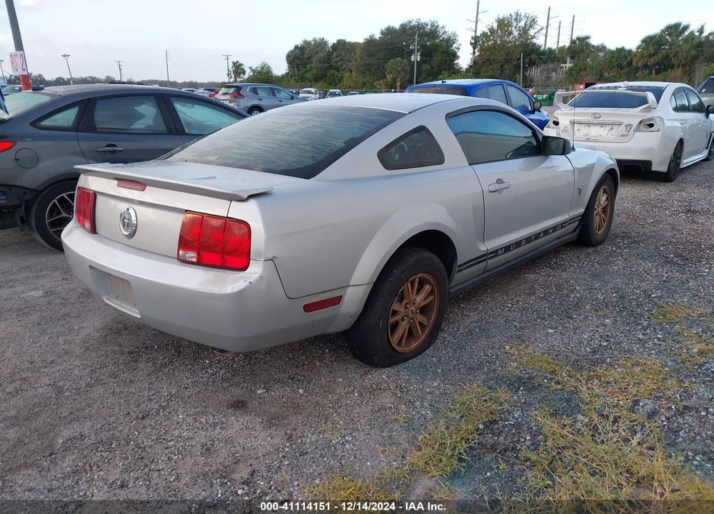 2009 FORD MUSTANG V6 VIN: 1ZVHT80N895113700