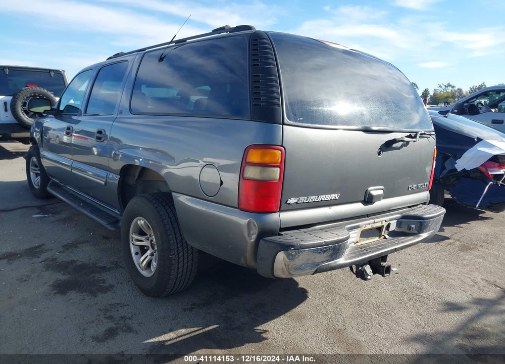 2001 CHEVROLET SUBURBAN 1500 LT VIN: 3GNEC16T01G162963
