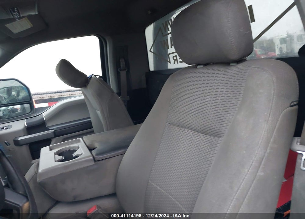 2019 FORD F-550 CHASSIS XLT VIN: 1FDUF5GT0KED16271