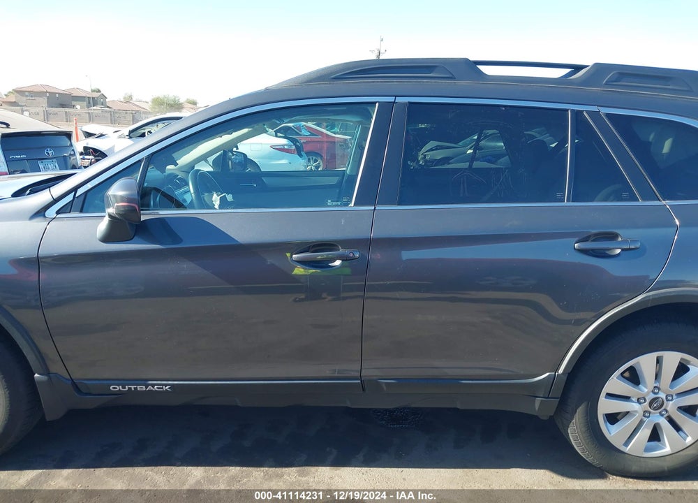 2018 SUBARU OUTBACK 2.5I PREMIUM VIN: 4S4BSACC1J3207037