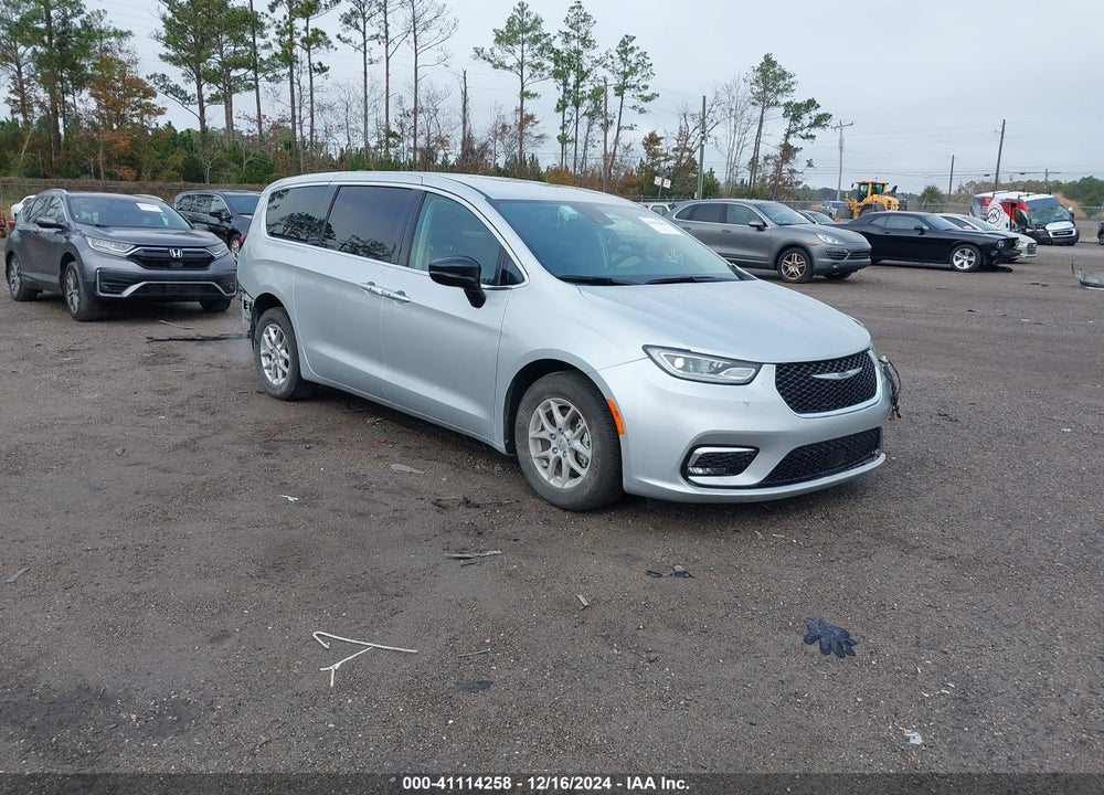 2024 CHRYSLER PACIFICA TOURING L VIN: 2C4RC1BG5RR154897