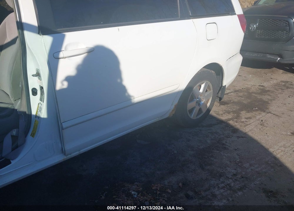 2006 TOYOTA SIENNA LE VIN: 5TDZA23C06S478933
