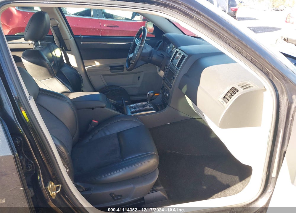 2007 CHRYSLER 300C SRT8 VIN: 2C3LA73W97H627082