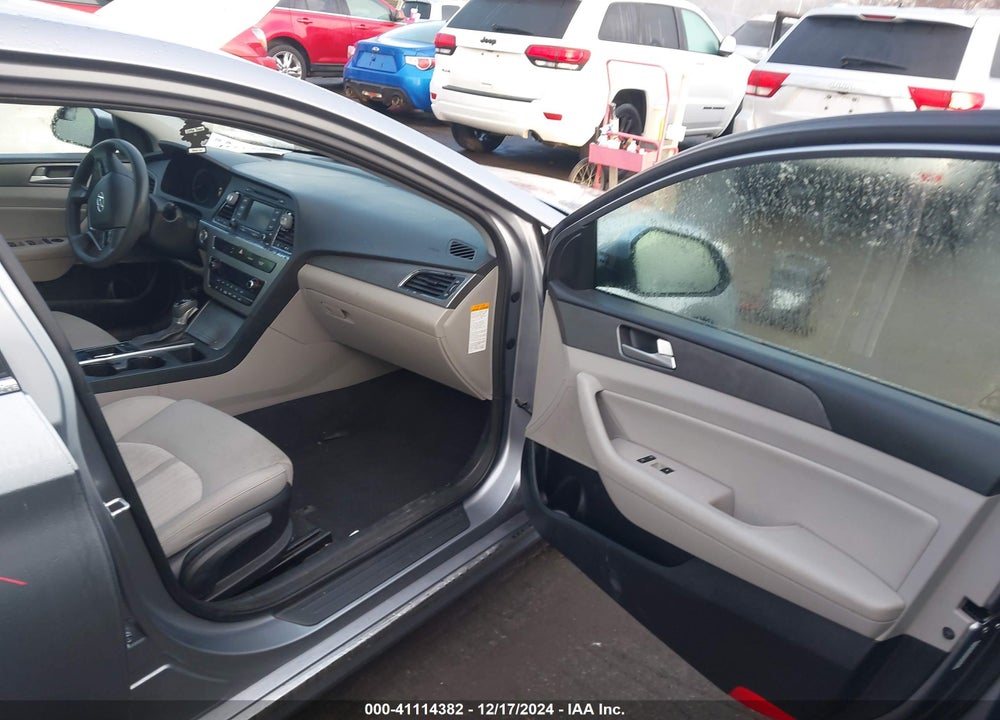 2016 HYUNDAI SONATA HYBRID SE VIN: KMHE24L11GA008765