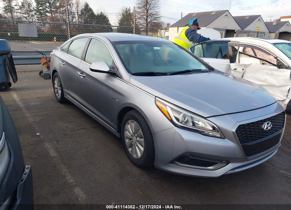 2016 HYUNDAI SONATA HYBRID SE VIN: KMHE24L11GA008765