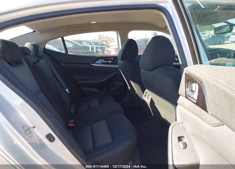 2016 NISSAN MAXIMA 3.5 PLATINUM/3.5 S/3.5 SL/3.5 SR/3.5 SV VIN: 1N4AA6AP4GC433190