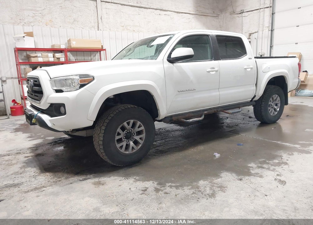 2019 TOYOTA TACOMA SR5 V6 VIN: 3TMCZ5AN8KM253383