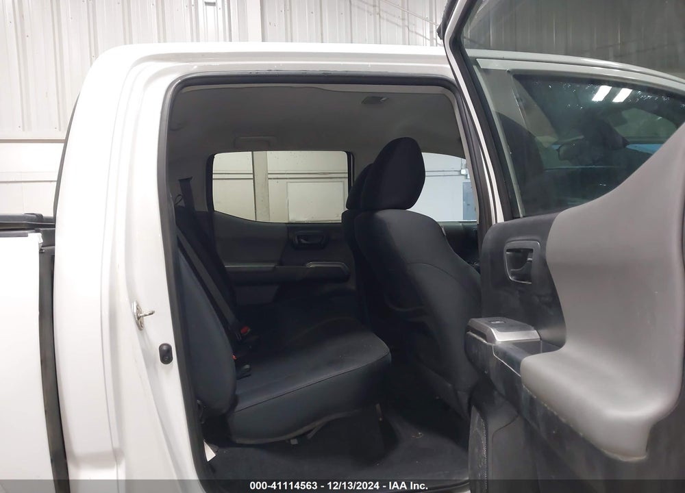 2019 TOYOTA TACOMA SR5 V6 VIN: 3TMCZ5AN8KM253383