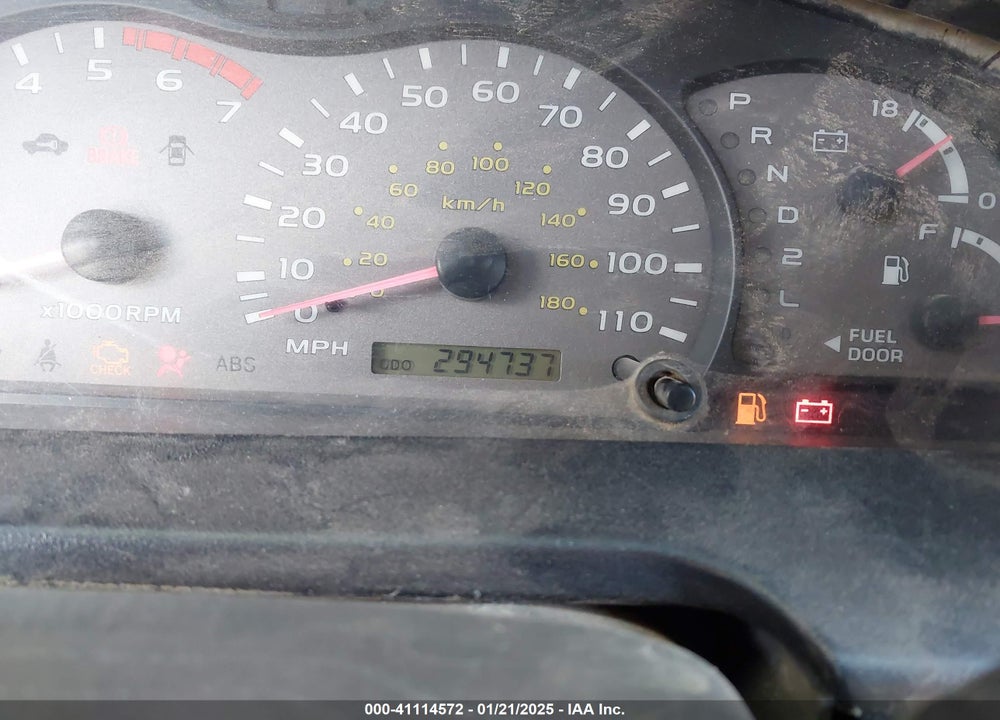 2004 TOYOTA SEQUOIA SR5 V8 VIN: 5TDZT34A64S215839