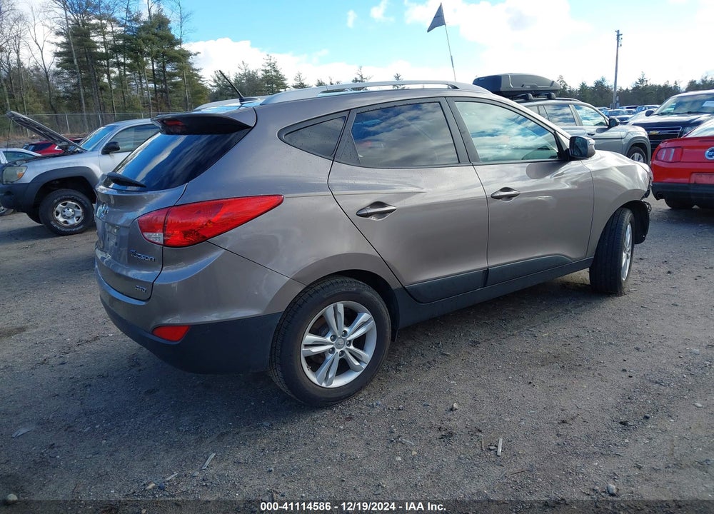 2012 HYUNDAI TUCSON GLS VIN: KM8JUCAC8CU545570