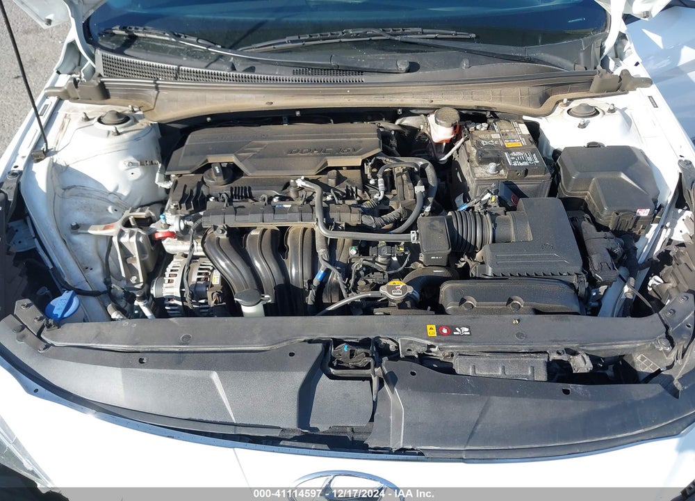 2022 HYUNDAI ELANTRA VIN: 5NPLM4AG1NH067026