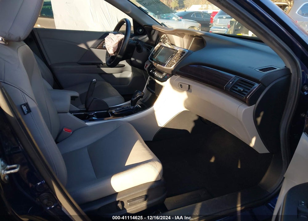 2016 HONDA ACCORD EX-L VIN: 1HGCR2F80GA137957