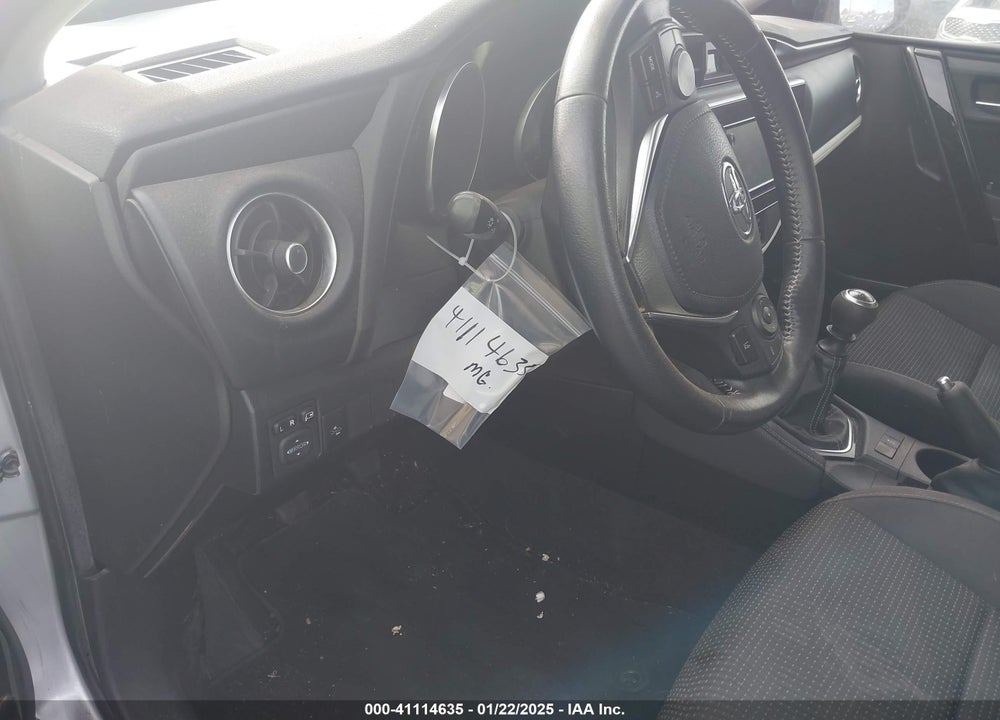 2018 TOYOTA COROLLA IM VIN: JTNKARJE4JJ574550