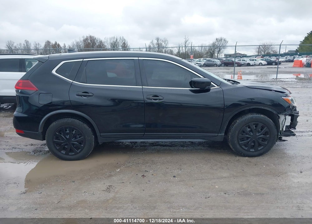 2018 NISSAN ROGUE S VIN: JN8AT2MT8JW451305