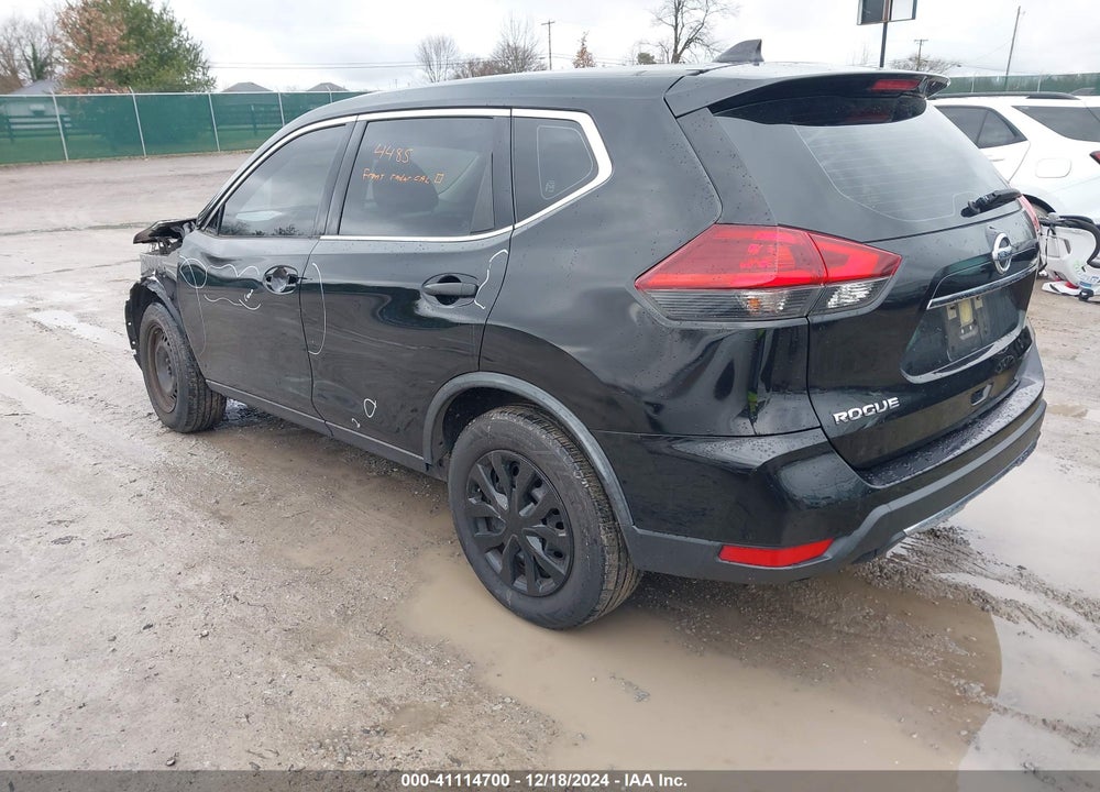 2018 NISSAN ROGUE S VIN: JN8AT2MT8JW451305