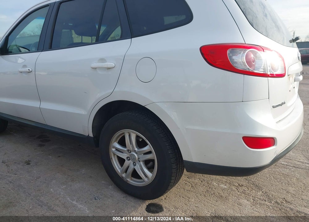 2012 HYUNDAI SANTA FE GLS VIN: 5XYZGDAB2CG145789