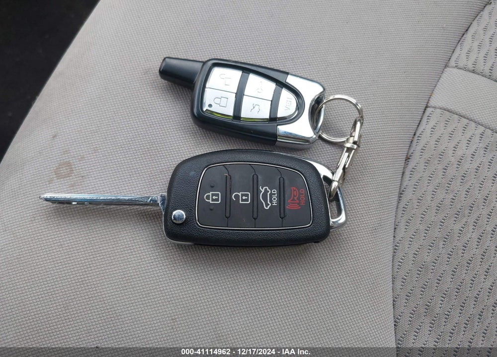 2017 HYUNDAI SONATA VIN: 5NPE24AF8HH594006