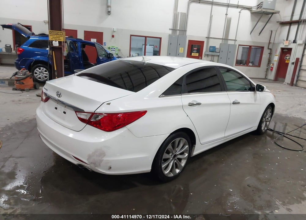 2011 HYUNDAI SONATA SE VIN: 5NPEC4AC5BH074615