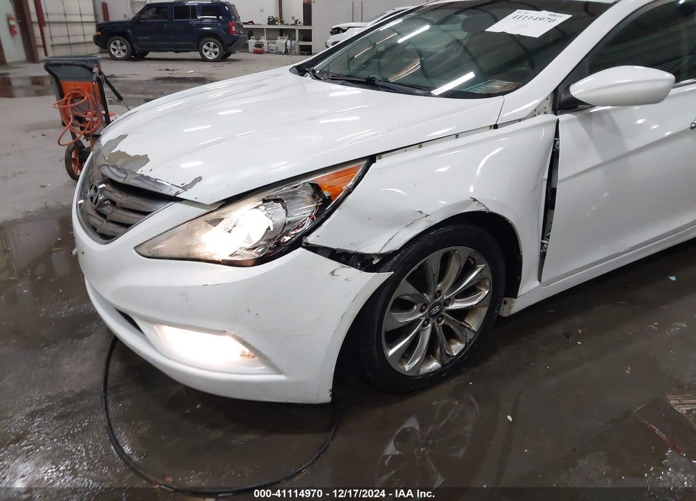 2011 HYUNDAI SONATA SE VIN: 5NPEC4AC5BH074615