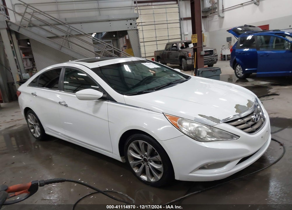 2011 HYUNDAI SONATA SE VIN: 5NPEC4AC5BH074615