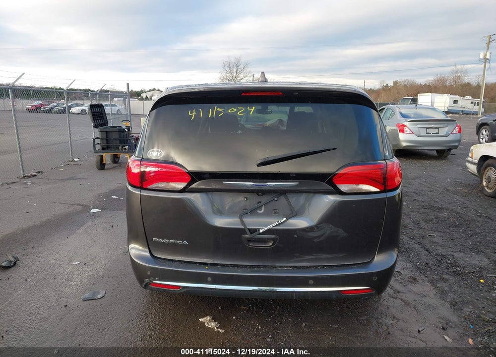 2019 CHRYSLER PACIFICA TOURING PLUS VIN: 2C4RC1FG2KR652815