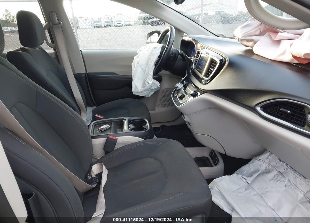 2019 CHRYSLER PACIFICA TOURING PLUS VIN: 2C4RC1FG2KR652815