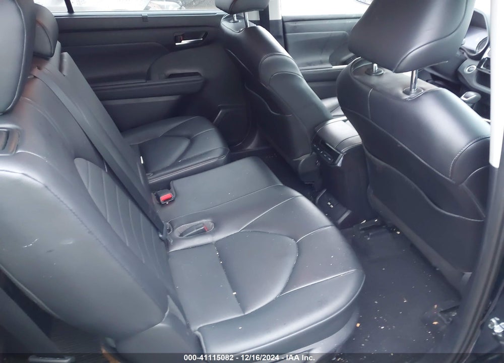 2021 TOYOTA HIGHLANDER XLE VIN: 5TDGZRBH9MS159680