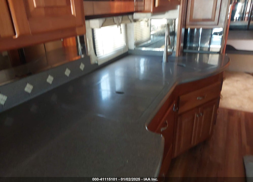 2006 FREIGHTLINER CHASSIS X LINE MOTOR HOME VIN: 4UZFCHCY96CU98221