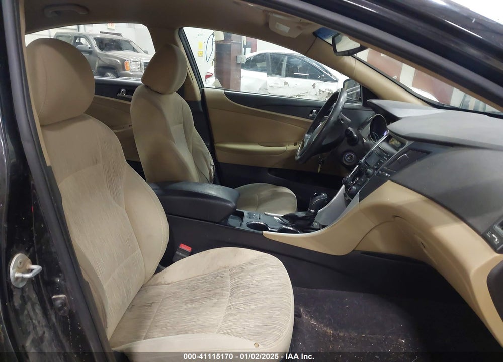 2013 HYUNDAI SONATA GLS VIN: 5NPEB4AC5DH682642