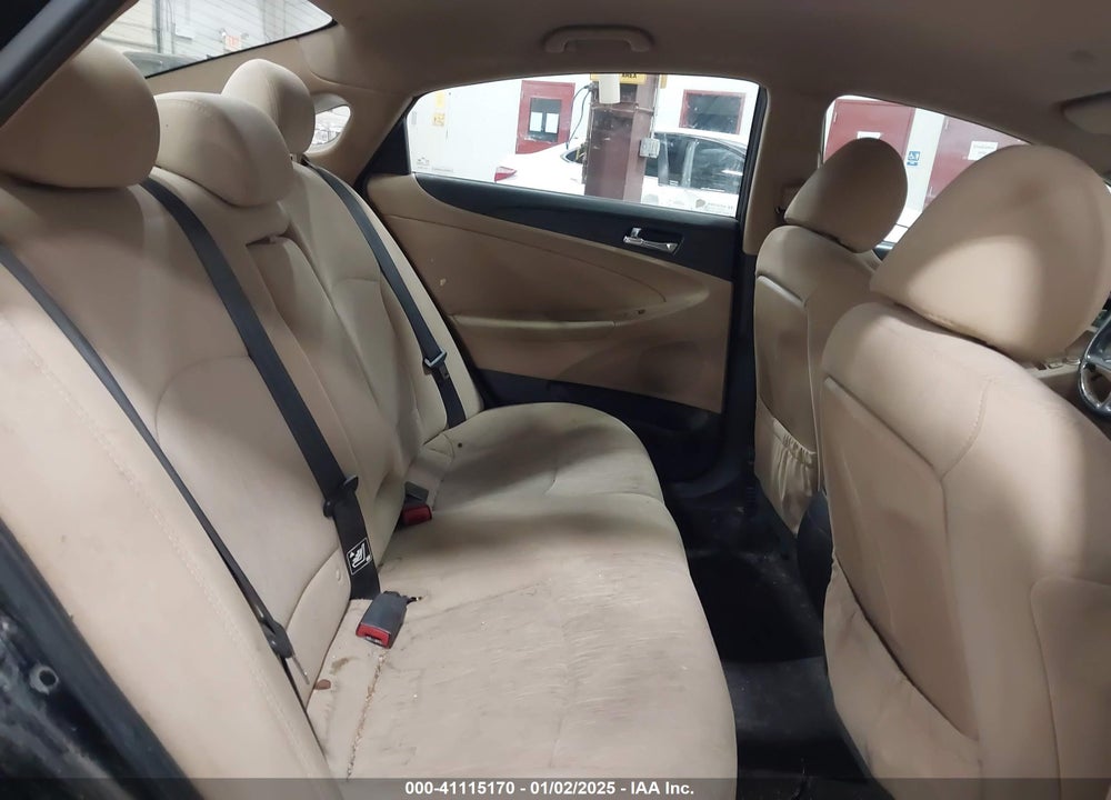 2013 HYUNDAI SONATA GLS VIN: 5NPEB4AC5DH682642