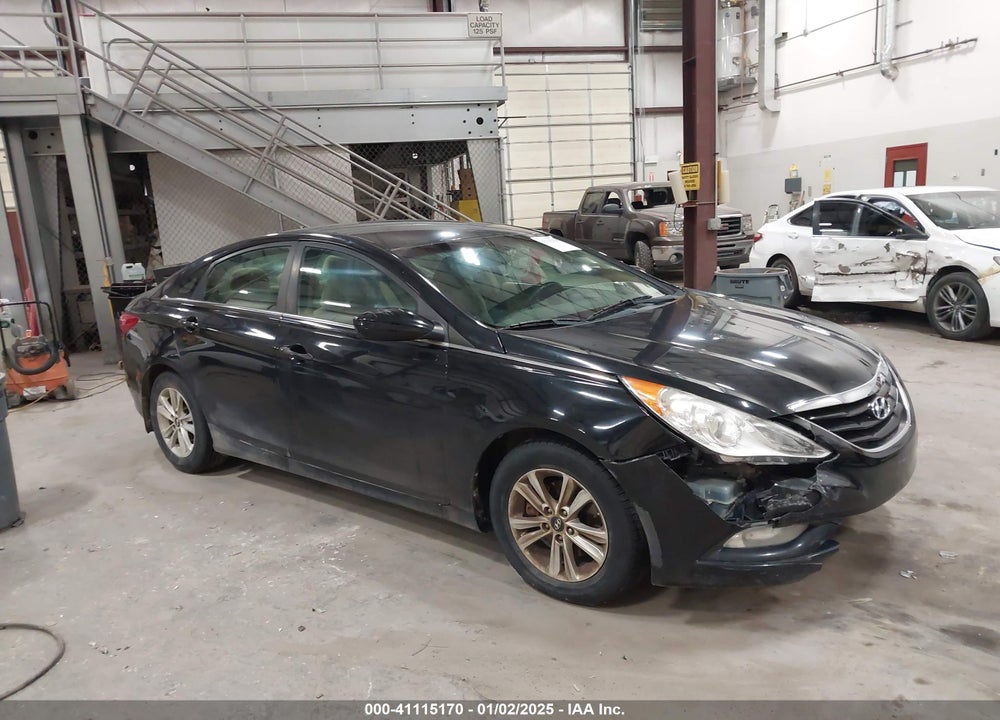 2013 HYUNDAI SONATA GLS VIN: 5NPEB4AC5DH682642