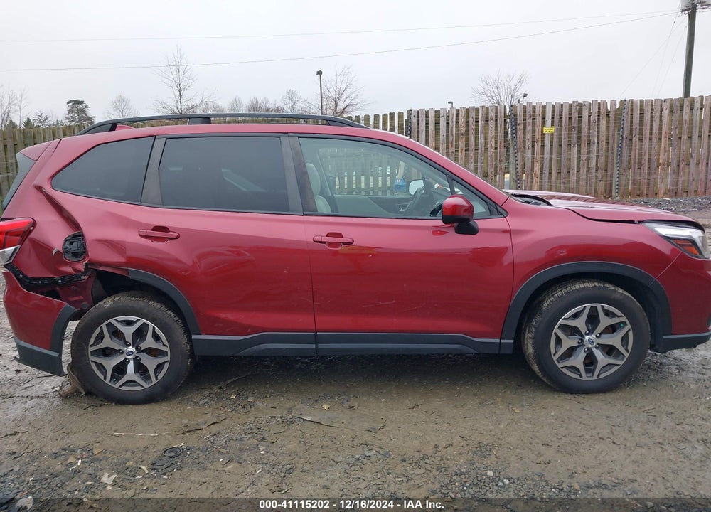 2021 SUBARU FORESTER PREMIUM VIN: JF2SKAJC7MH592331