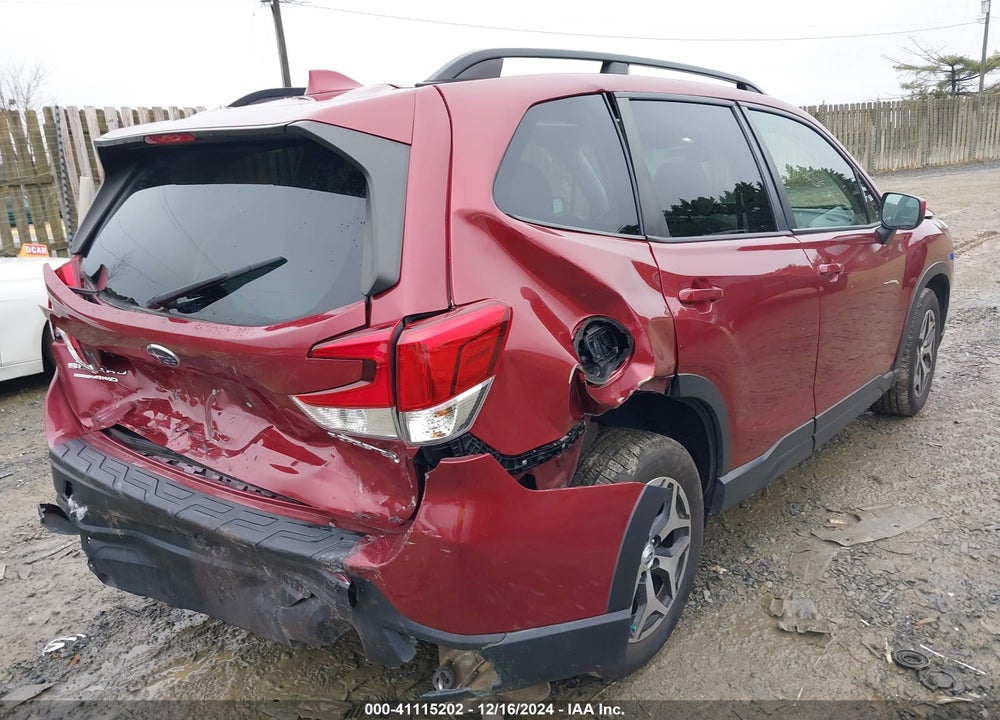 2021 SUBARU FORESTER PREMIUM VIN: JF2SKAJC7MH592331