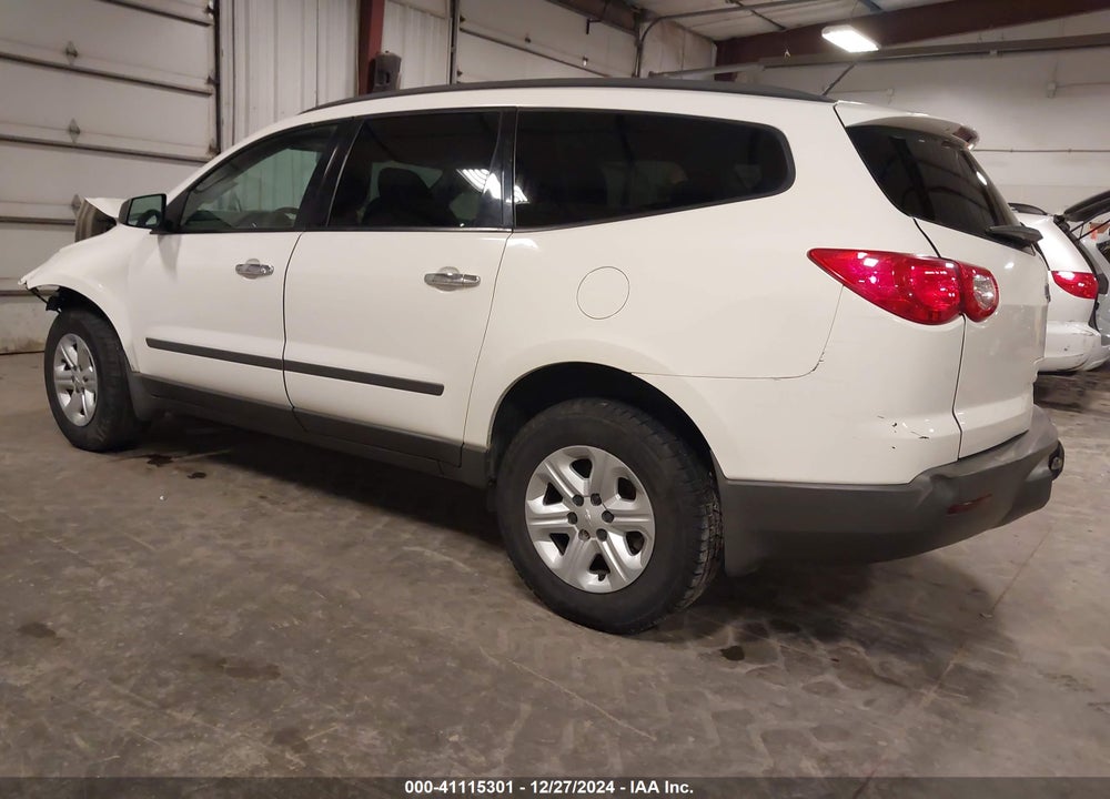 2012 CHEVROLET TRAVERSE LS VIN: 1GNKREED5CJ405655