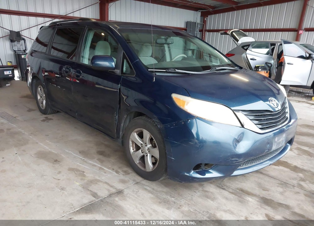 2011 TOYOTA SIENNA LE V6 VIN: 5TDKK3DC7BS025843