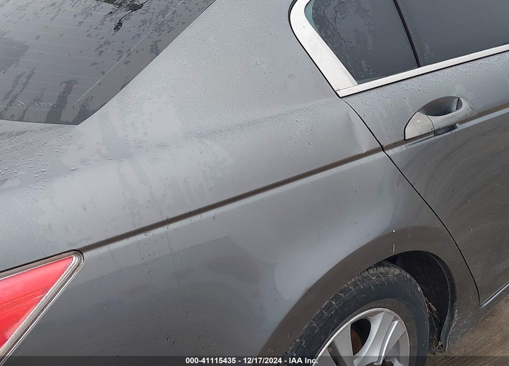2011 HONDA ACCORD 2.4 LX-P VIN: 1HGCP2F44BA025318