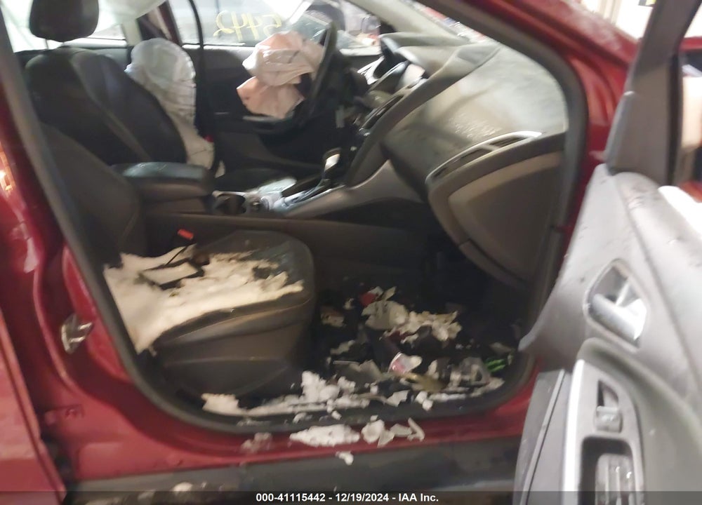 2014 FORD FOCUS VIN: 1FADP3J2XEL303362
