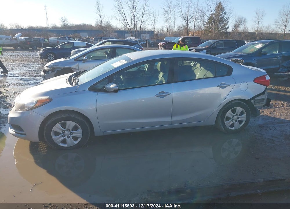 2016 KIA FORTE VIN: KNAFK4A66G5572943