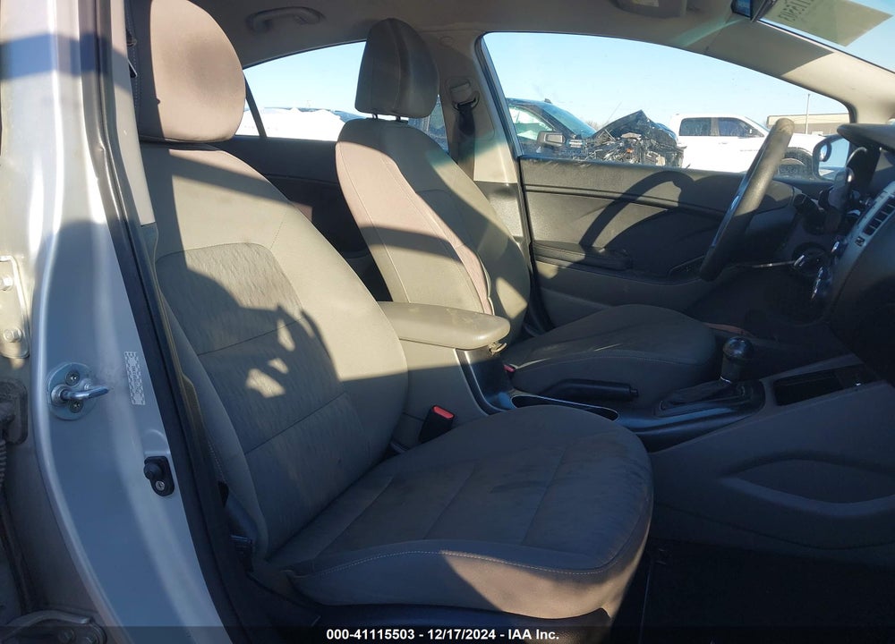 2016 KIA FORTE VIN: KNAFK4A66G5572943
