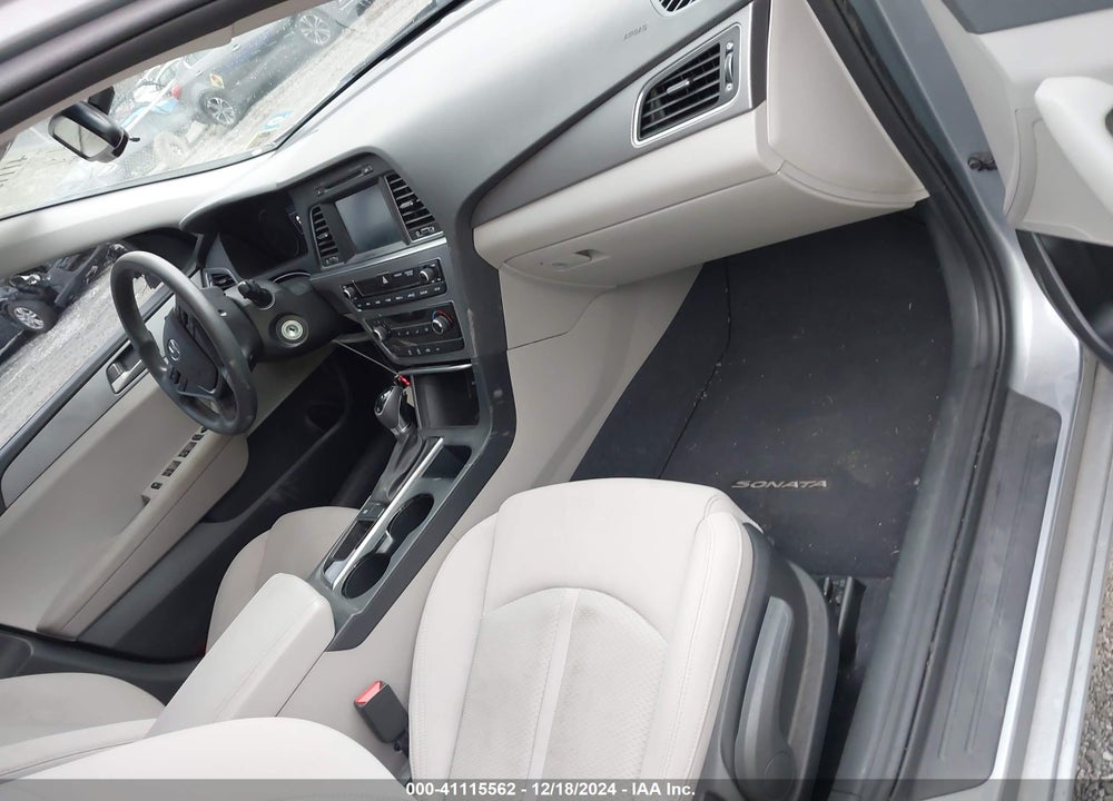 2017 HYUNDAI SONATA SE VIN: 5NPE24AF6HH497757