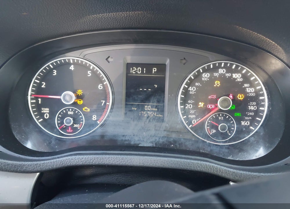 2015 VOLKSWAGEN PASSAT VIN: 1VWAT7A39FC097734