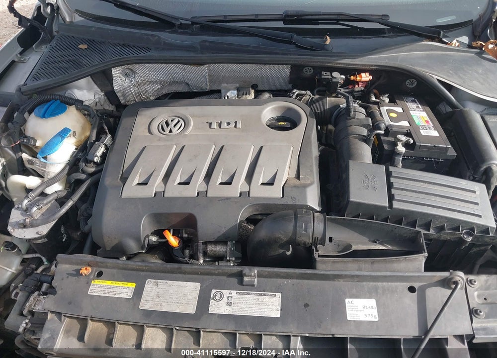 2013 VOLKSWAGEN PASSAT VIN: 1VWBN7A30DC009326