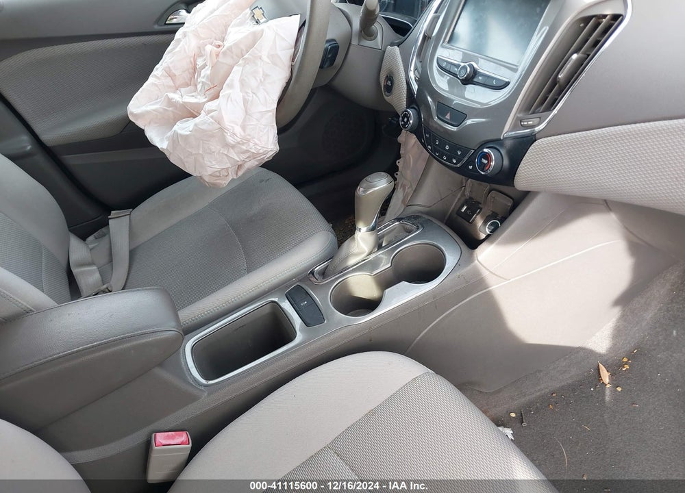 2018 CHEVROLET CRUZE VIN: 3G1BE6SM5JS606281