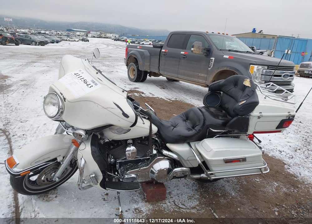 2003 HARLEY-DAVIDSON FLHTCUI VIN: 1HD1FCW163Y619369
