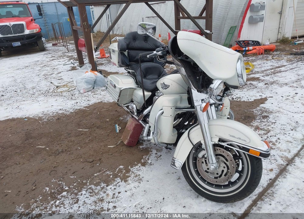 2003 HARLEY-DAVIDSON FLHTCUI VIN: 1HD1FCW163Y619369