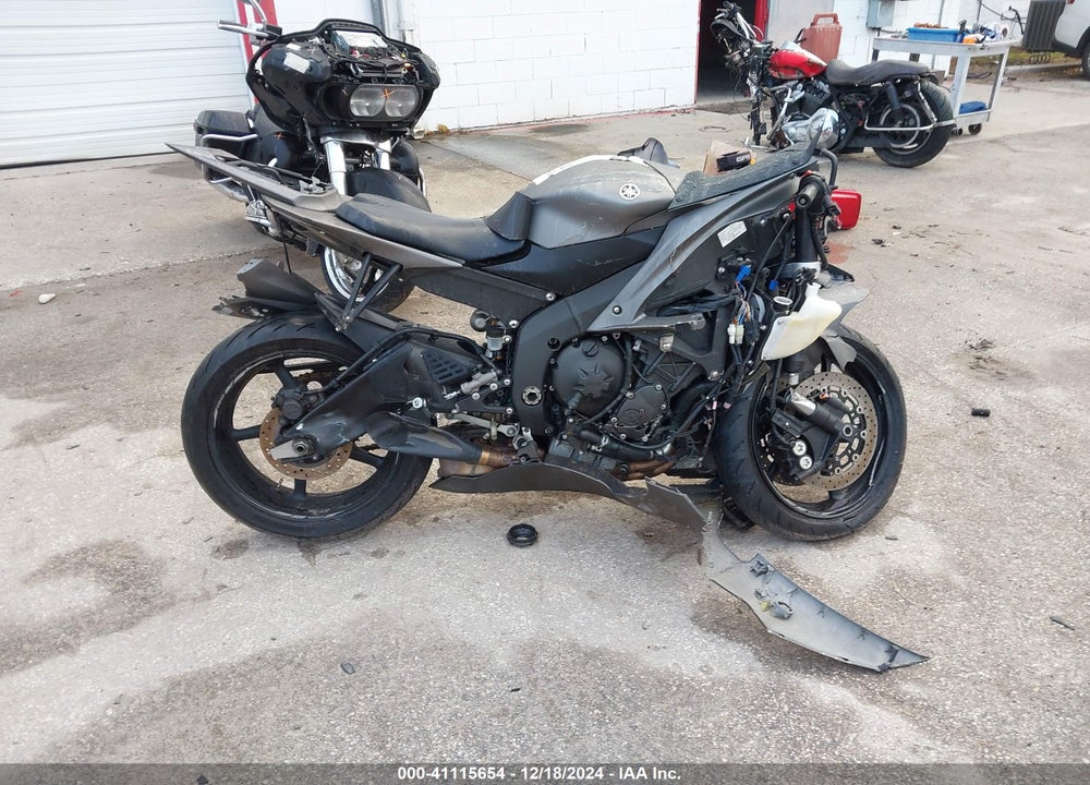 2016 YAMAHA YZFR6 VIN: JYARJ16E8GA036709