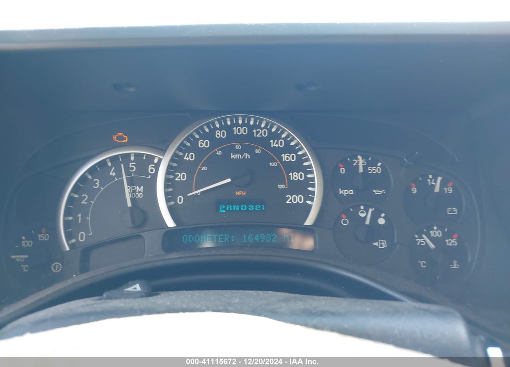 2005 HUMMER H2 SUT VIN: 5GRGN22U75H111132