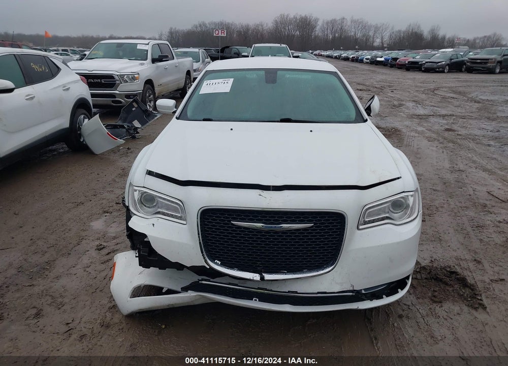 2017 CHRYSLER 300 VIN: 2C3CCARG6HH512397