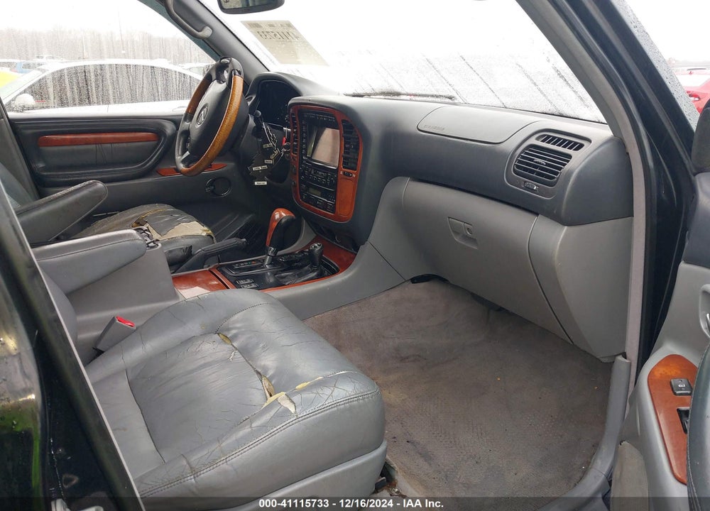 2001 LEXUS LX 470 VIN: JTJHT00W313506952